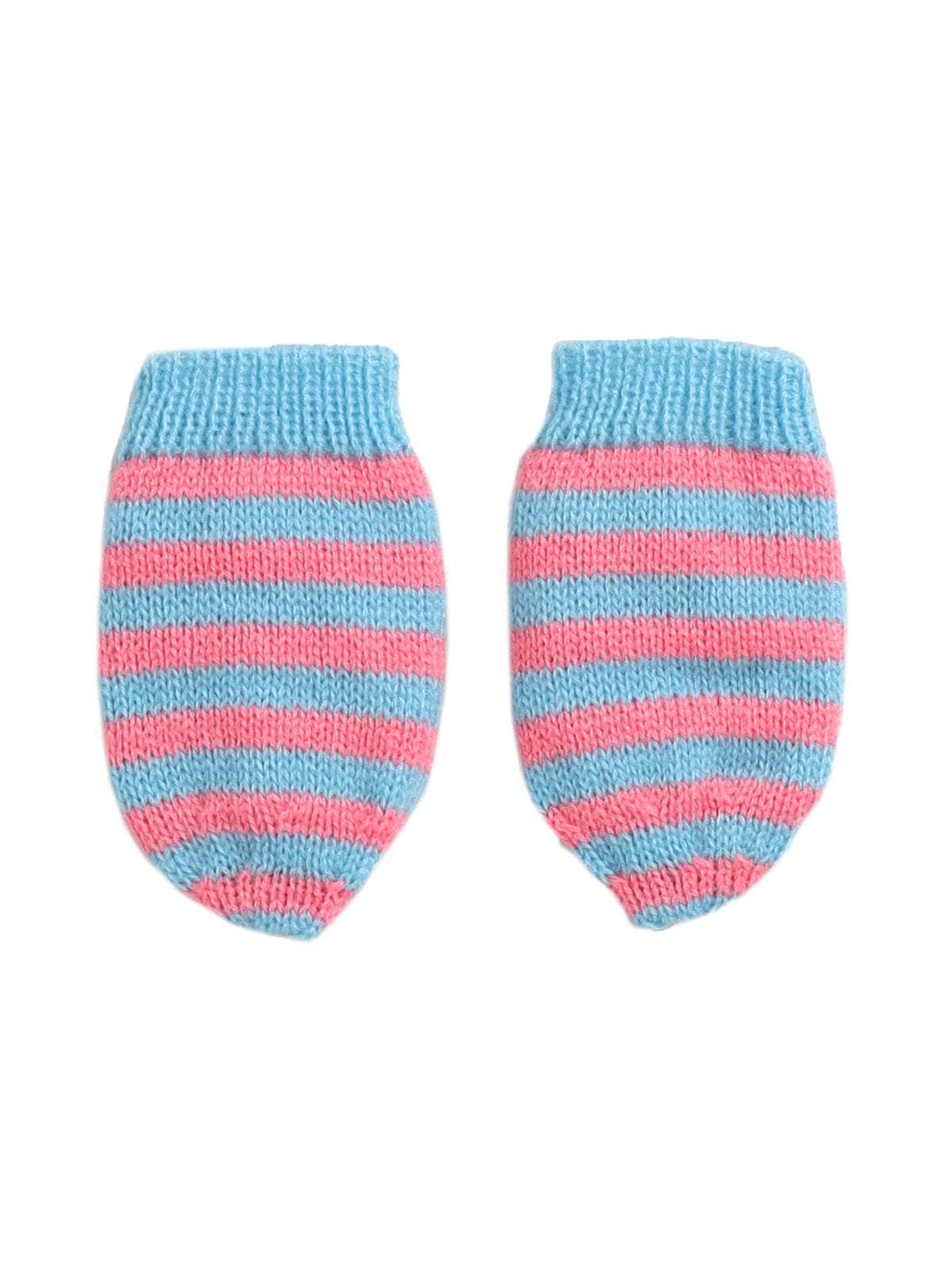 Little Angels Bundle of Warmth Baby Set Cap, Socks & Mittens Bundle of Warmth Baby Set
