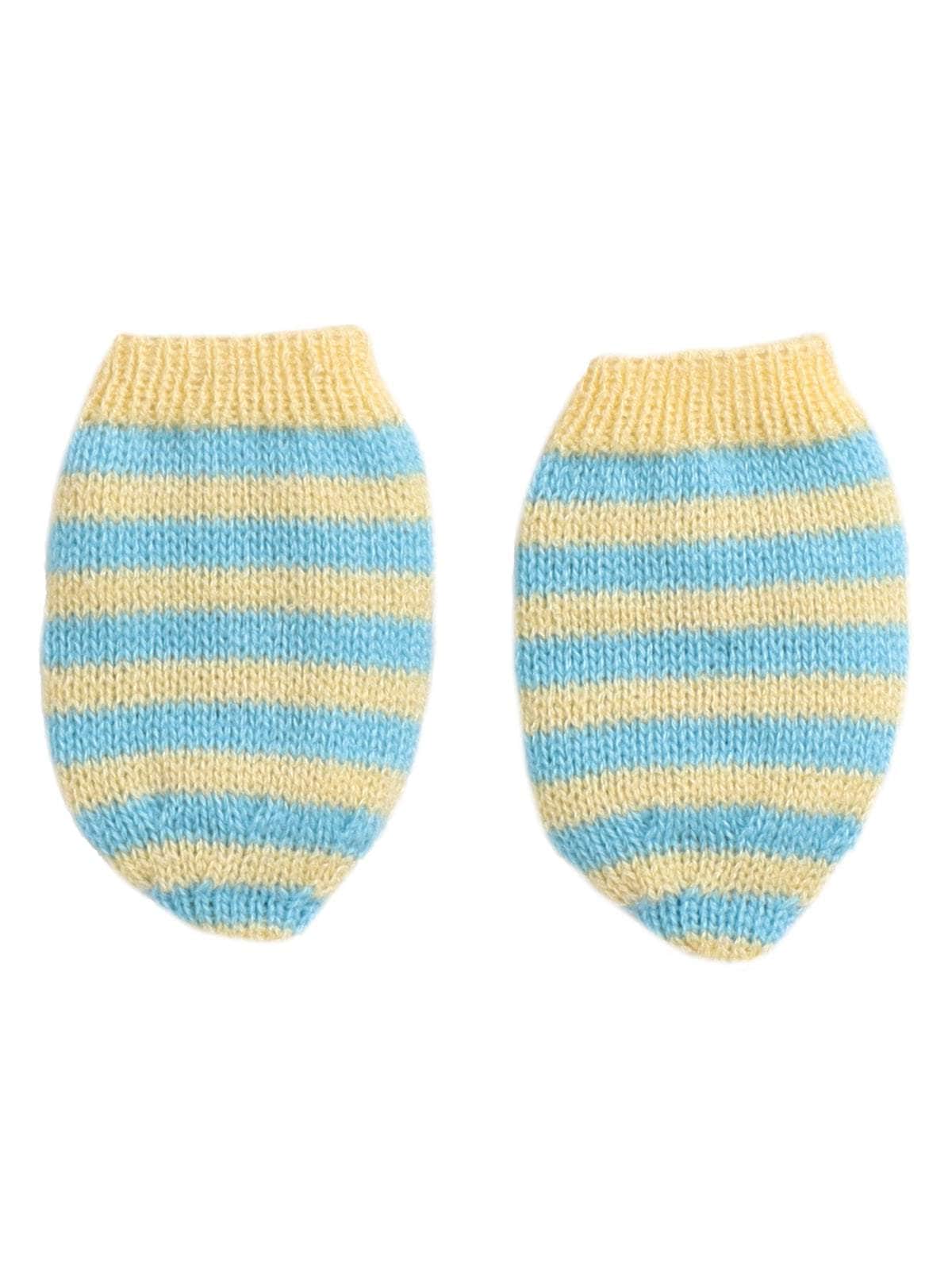 Little Angels Bundle of Warmth Baby Set Cap, Socks & Mittens Bundle of Warmth Baby Set
