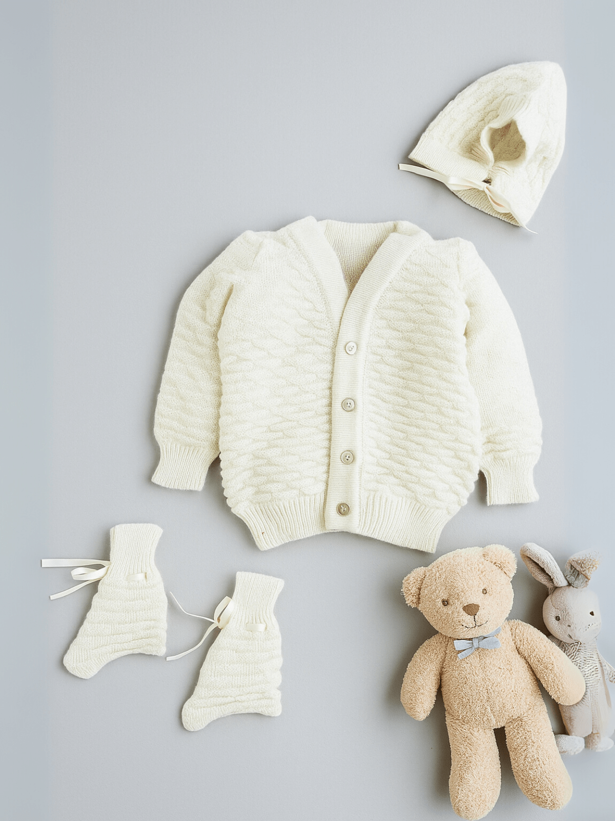 Little Angels Little Angels Sweater Set Baby Wool Full Sleeves V-Neck Solid with Pyramid Design Cream 3-Piece Set Sweater Sets Diamond Buds Baby Knitwear Set